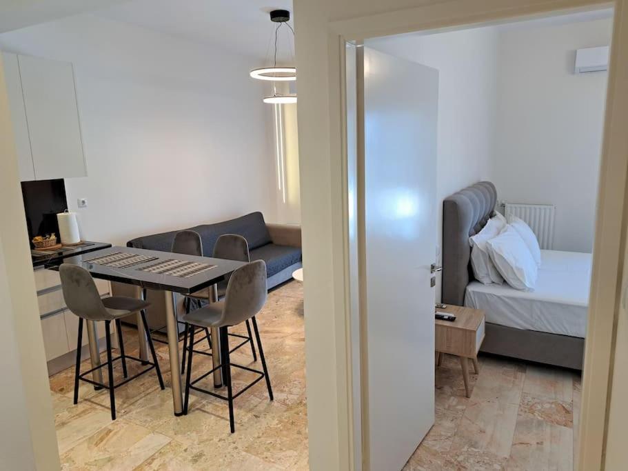 Luxury Suite Патра Экстерьер фото