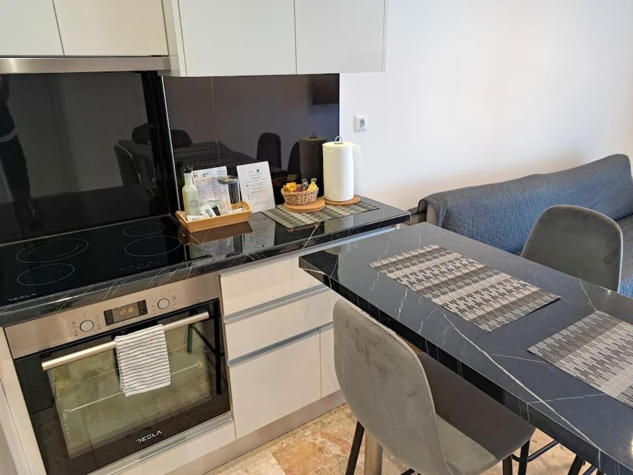 Luxury Suite Патра Экстерьер фото